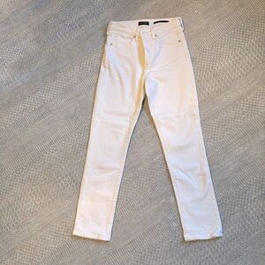 Banana Republic high rise slim off-white denim, size 26